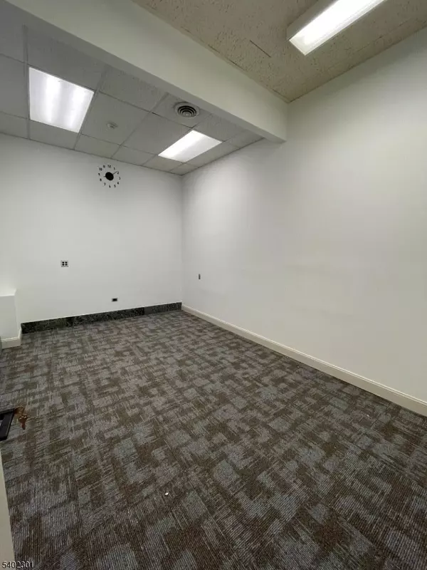 Washington Boro, NJ 07882,2 W Washington Ave