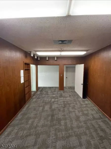 Washington Boro, NJ 07882,2 W Washington Ave