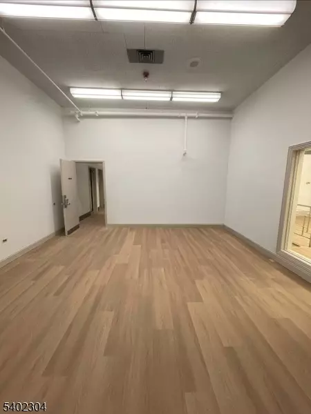 Washington Boro, NJ 07882,2 W Washington Ave