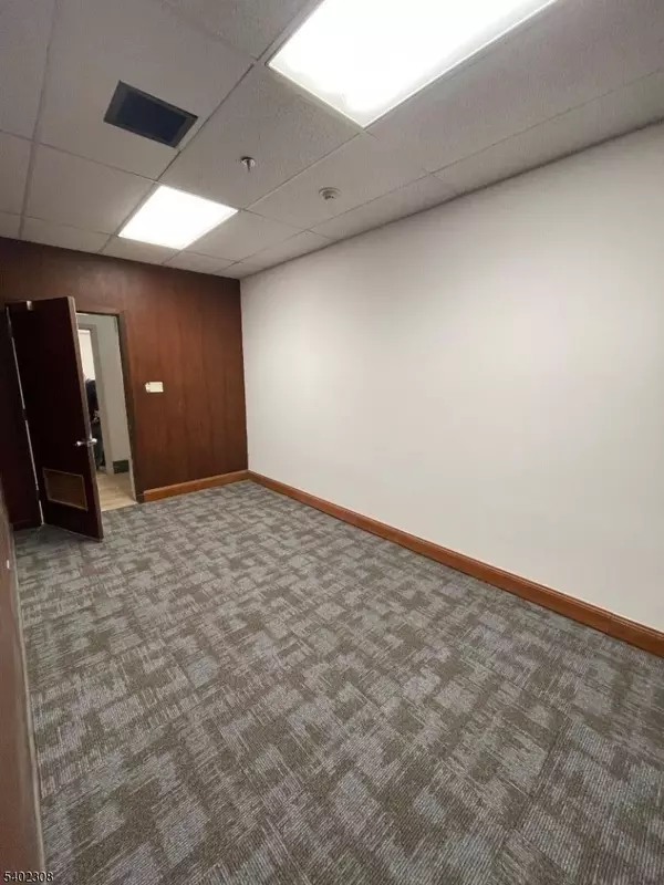 Washington Boro, NJ 07882,2 W Washington Ave