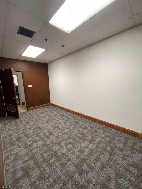 Washington Boro, NJ 07882,2 W Washington Ave