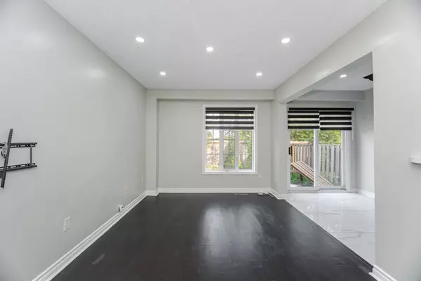 Brampton, ON L7A 1M8,82 Twin Pines CRES