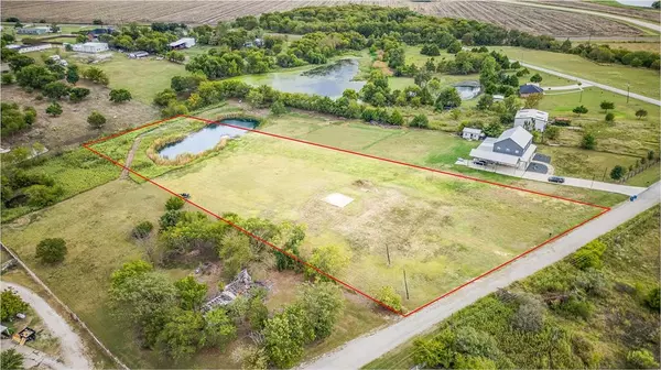 Palmer, TX 75152,261 Coffee Road