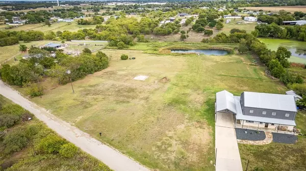 Palmer, TX 75152,261 Coffee Road