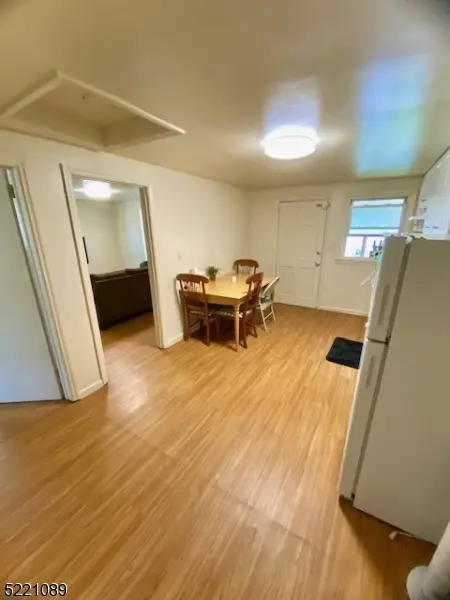 Newton Town, NJ 07860,3 Hillside Ave #3