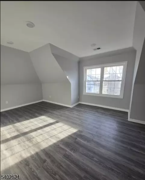 East Orange City, NJ 07017,179 N 19Th St #2