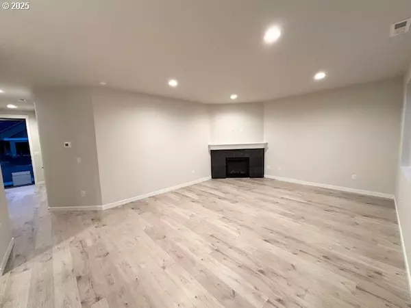 Lafayette, OR 97127,1476 N Millican Creek ST