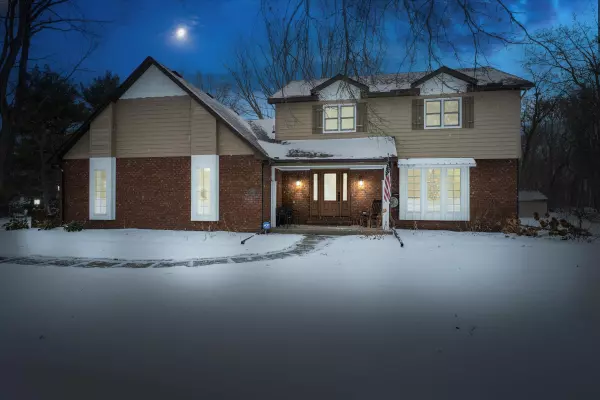 22279 Loupee DR, Cassopolis, MI 49031