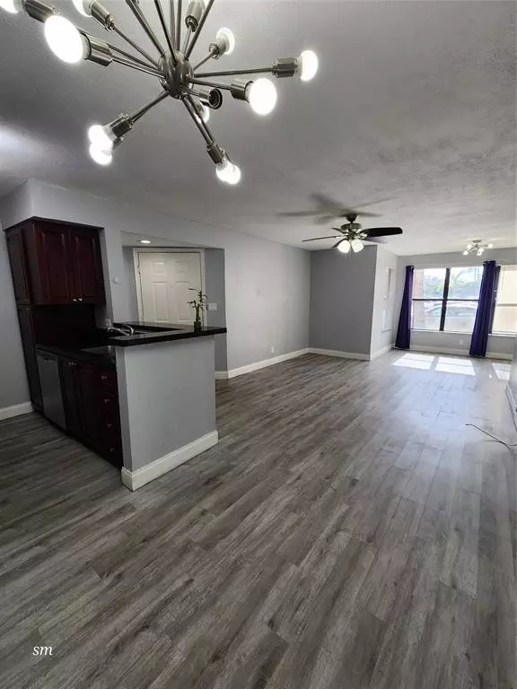 Davie, FL 33328,2736 S University Dr #1101