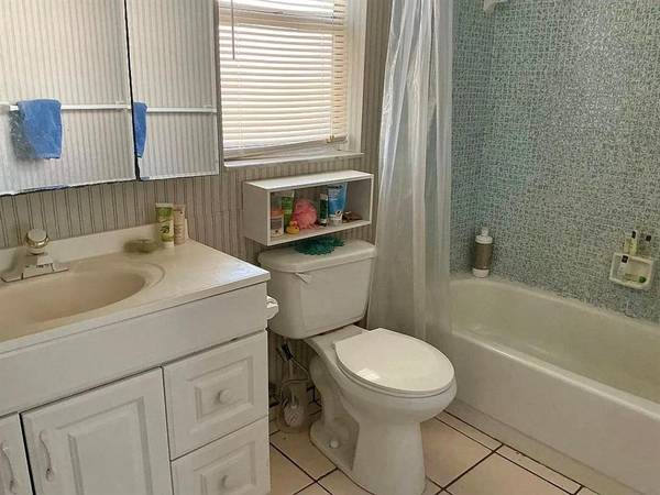 Sunrise, FL 33322,9041 Sunrise Lakes Blvd #113