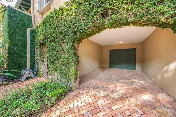 Palmetto Bay, FL 33157,6204 Paradise Point Dr