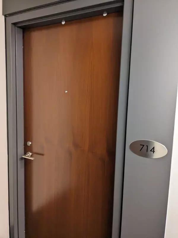 160 Flemington RD #714, Toronto W04, ON M6A 2P4