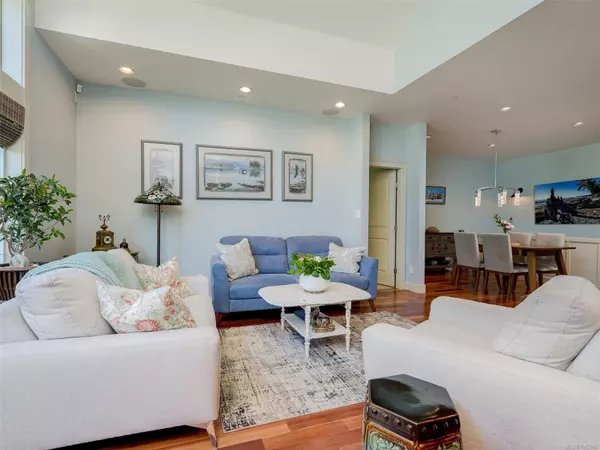 Colwood, BC V9C 0C5,551 Bezanton Way #18