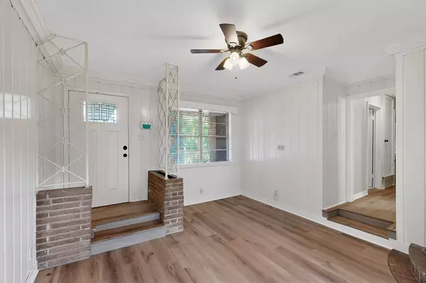 Dallas, TX 75217,1441 Hawley Lane