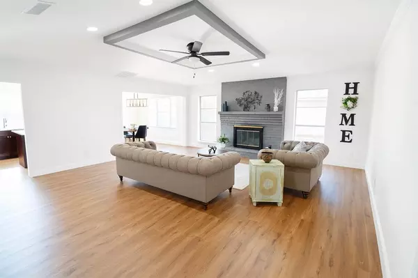 Rowlett, TX 75089,7210 Lakeshore Drive