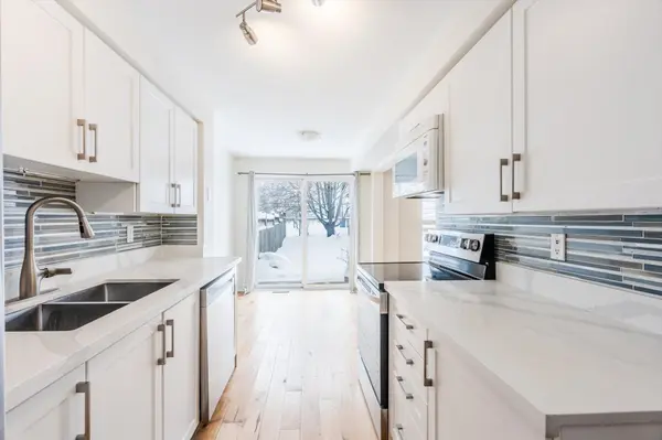 Barrie, ON L4M 7A7,269 Dunsmore LN