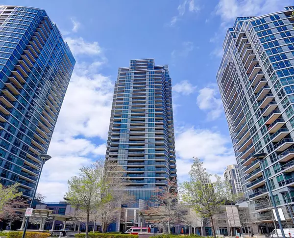 5 Valhalla Inn RD #2809, Toronto W08, ON M4R 2J2