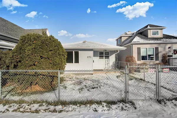 Winnipeg, MB R2L 0E7,171 Chalmers AVE