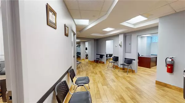 Brooklyn, NY 11235,2833 Ocean Pkwy