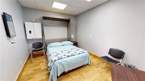 Brooklyn, NY 11235,2833 Ocean Pkwy