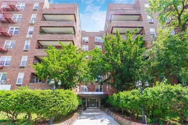 2727 Ocean Pkwy #A14, Brooklyn, NY 11235