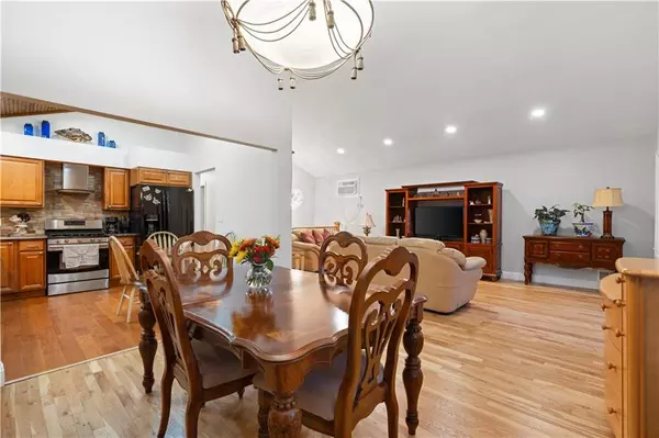 Staten Island, NY 10309,20 Helene CT