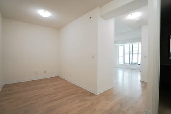 Toronto E09, ON M1G 0A6,30 Meadowglen PL #211