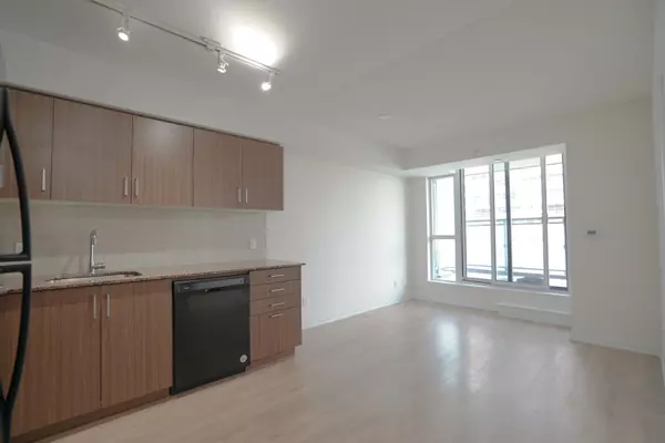 Toronto E09, ON M1G 0A6,30 Meadowglen PL #211