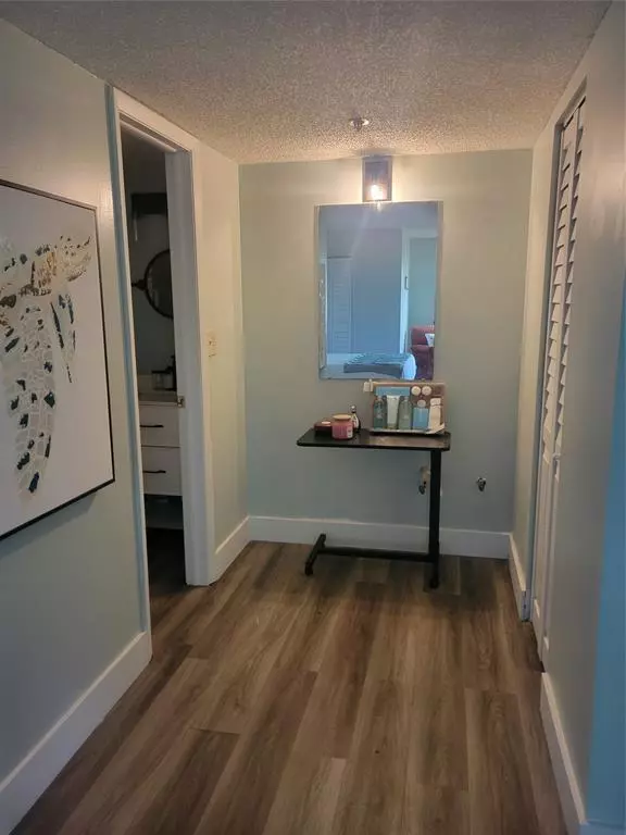 Lauderhill, FL 33319,3940 Inverrary Blvd #407-A