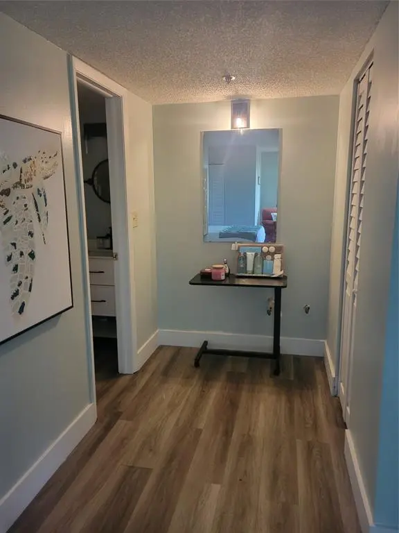 Lauderhill, FL 33319,3940 Inverrary Blvd #407-A