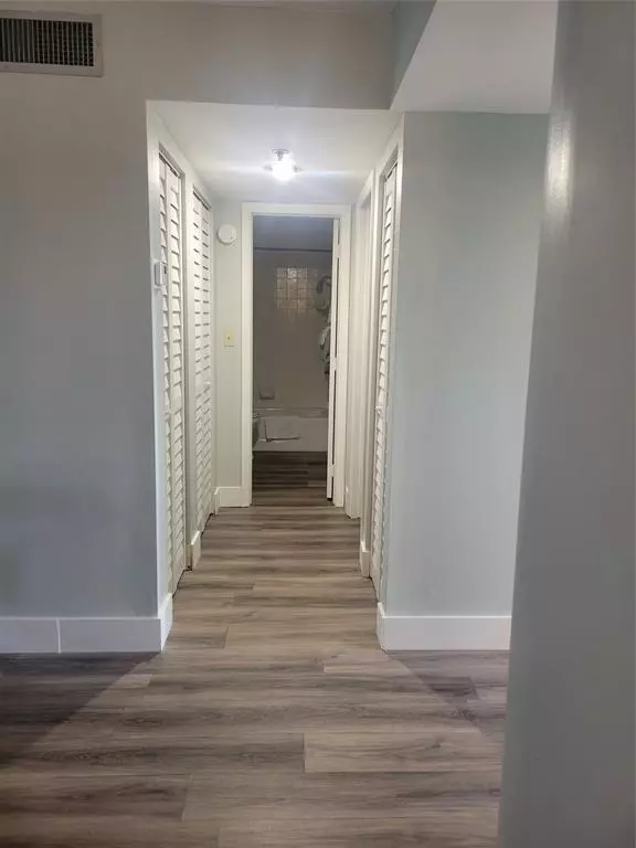 Lauderhill, FL 33319,3940 Inverrary Blvd #407-A