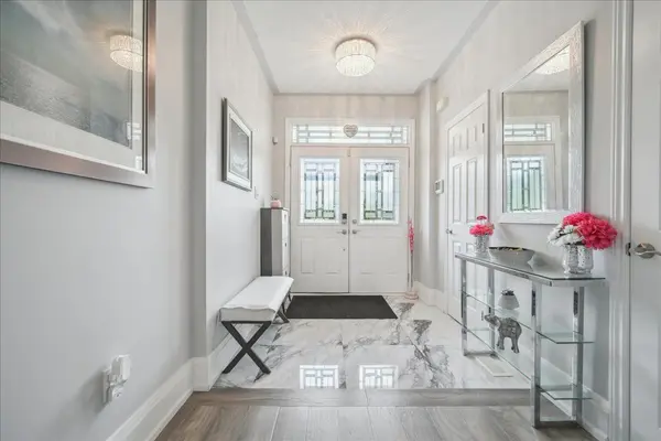 Milton, ON L9T 6J4,1449 Laurier AVE