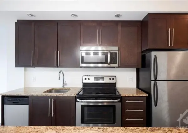 Lower Town - Sandy Hill, ON K1N 6B1,238 Besserer ST #601