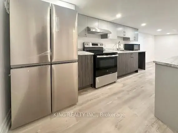 Niagara Falls, ON L2H 3V8,7406 Majestic TRL #(BSMT)