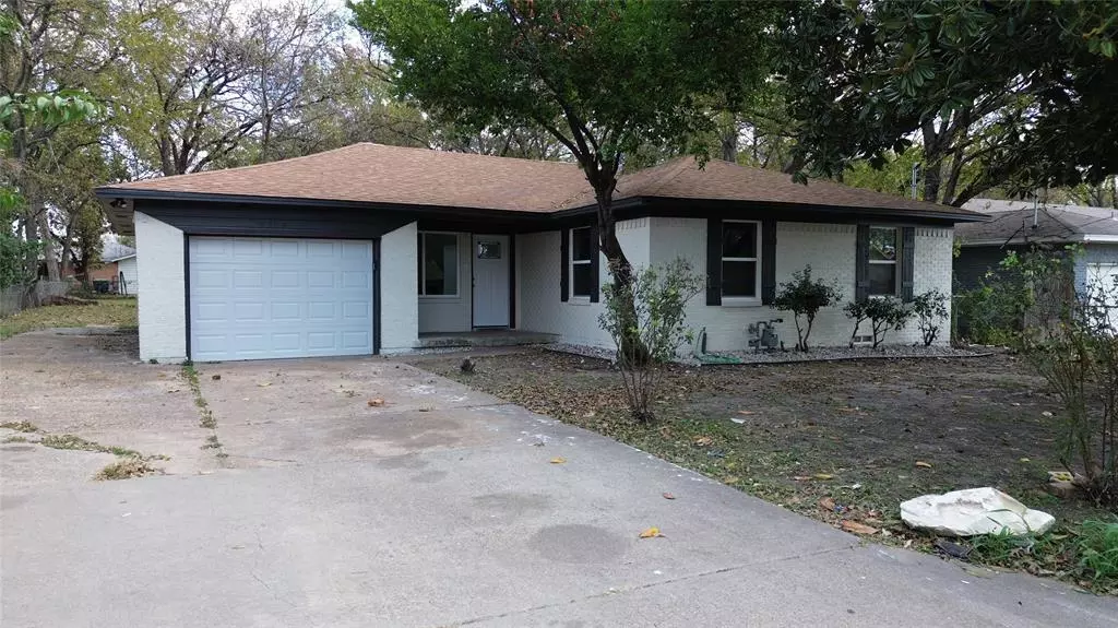 Dallas, TX 75216,4308 Vandervort Drive