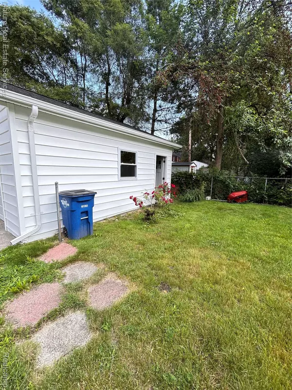 Detroit, MI 48221,20186 Gardendale ST #2