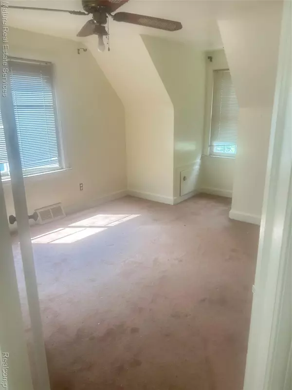 Detroit, MI 48235,16172 Cruse ST