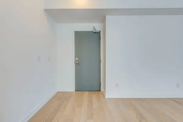 17 Dundonald ST #1601, Toronto C08, ON M4Y 1K3