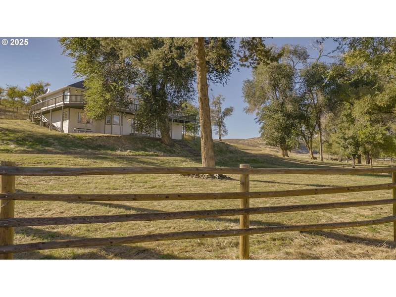 46310 COOK RD, Baker City, OR 97814
