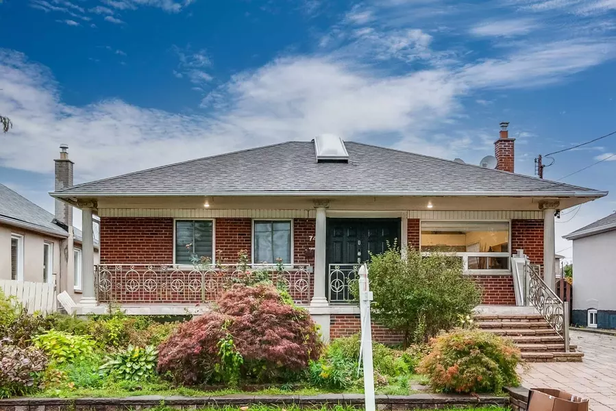 74 Joyce Pkwy, Toronto W04, ON M6B 2T2