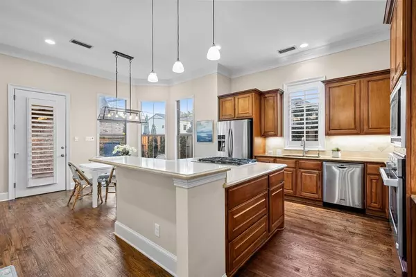 Dallas, TX 75209,5002 Stanford Avenue