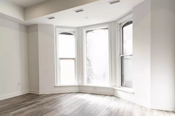 Toronto C08, ON M5J 2C1,209 Jarvis ST #4