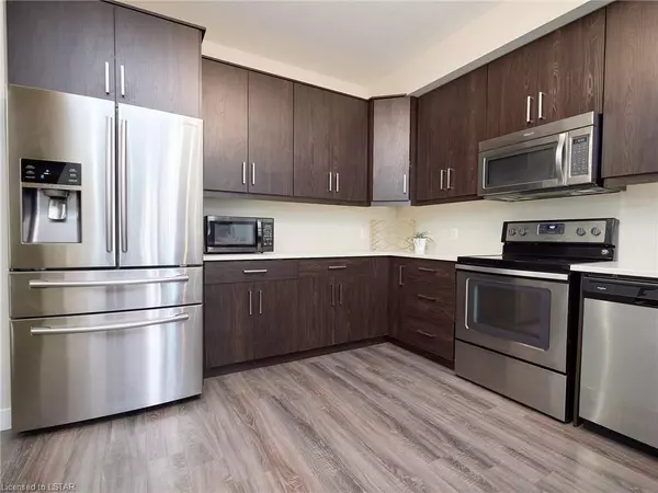 London North, ON N6H 0J7,965 Battery PARK #965