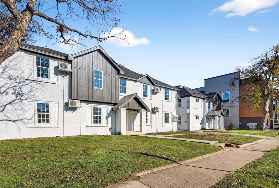 439 W 9th Street #2, Dallas, TX 75208