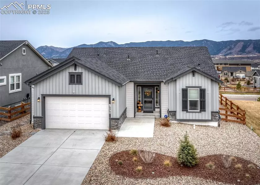 16860 New Autumn DR, Monument, CO 80132