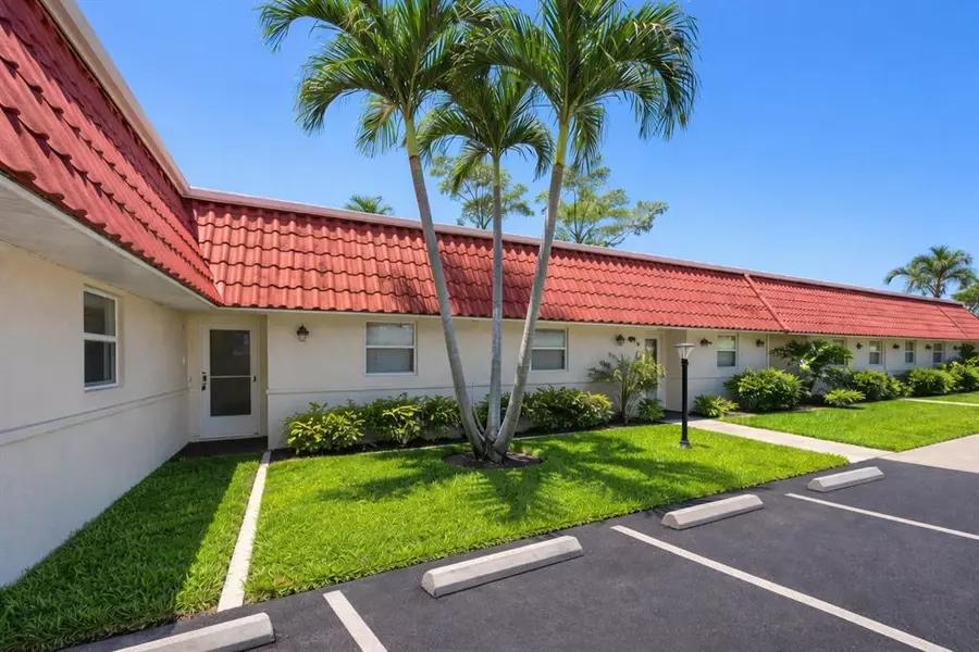 127 Amherst Ln #127, Lake Worth, FL 33467