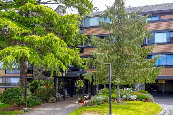 Saanich, BC V8P 2C3,1106 Glenora Pl #304