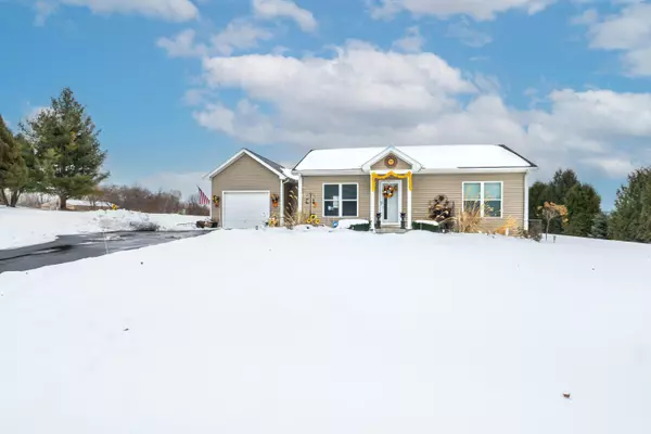 Galena, IL 61036,26 W Apache Trail