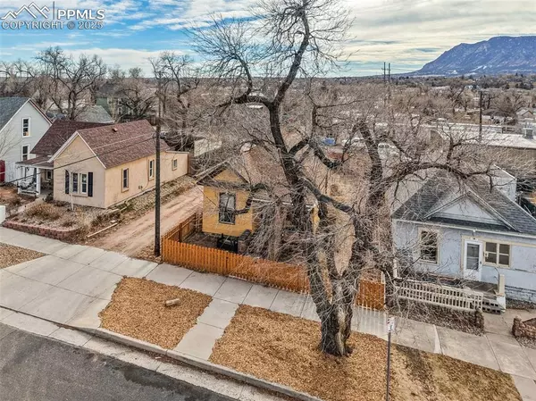 Colorado Springs, CO 80903,119 W Fountain BLVD