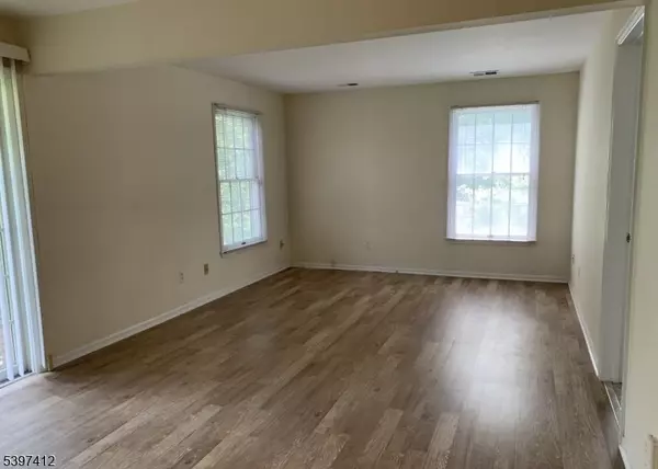 Bernards Twp., NJ 07920,95 Jamestown Rd Ondo